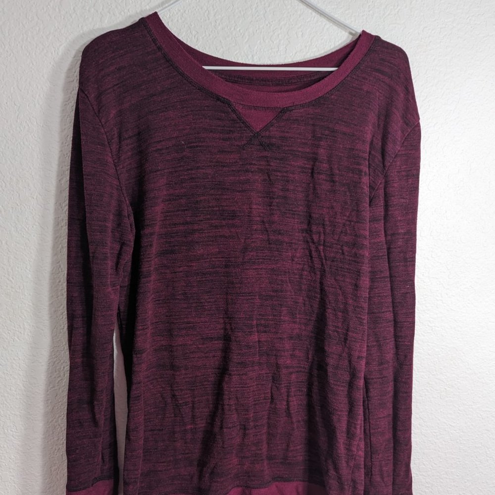 maroon sweater